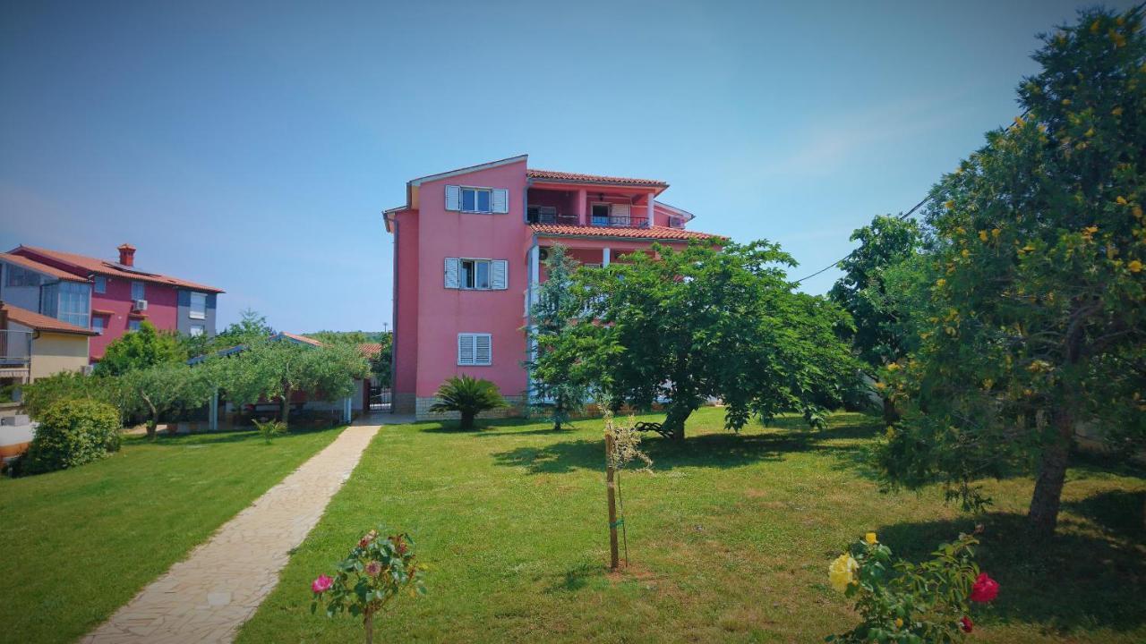 Apartments Volme Banjole Exterior photo